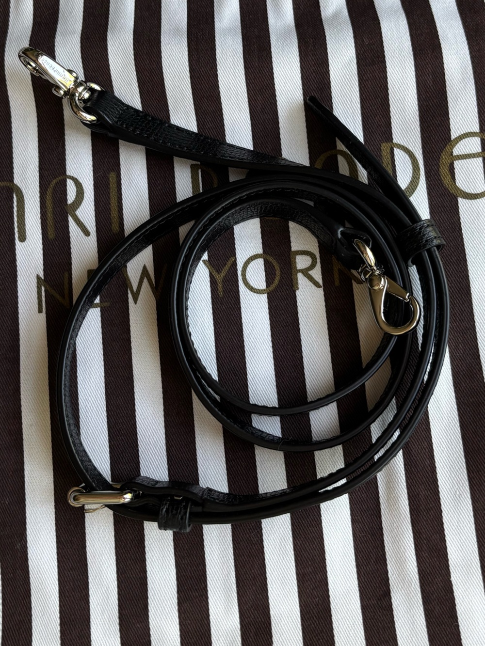 NWOT Henri Bendel Uptown Black Satchel with Detachable Shoulder Strap - Picture 8 of 8